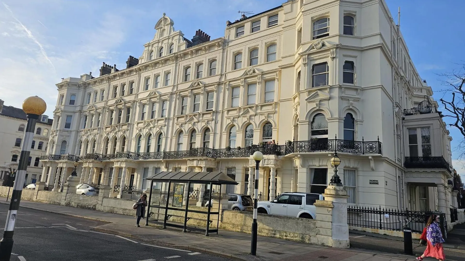 Hove Mansions Apartment