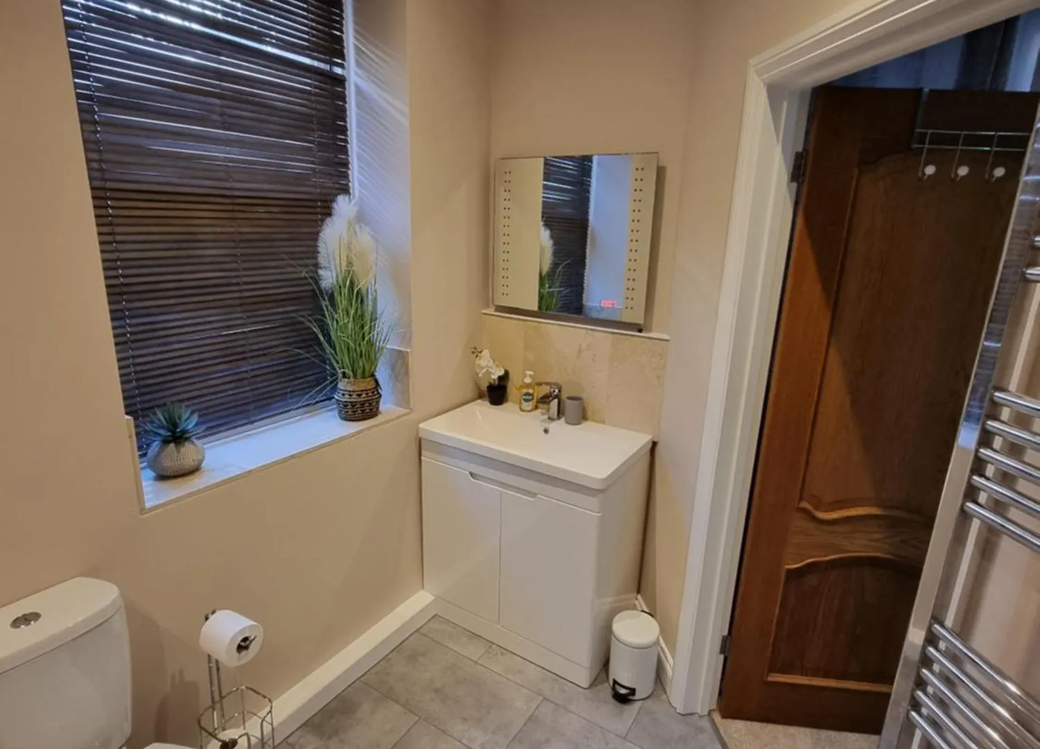 Hove Mansions Apartment