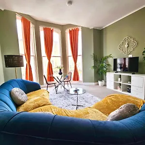 Apartment Flash Sale Central 3 Bedroom Flat Bn310fir03, Brighton